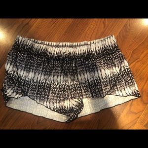 Athleta Kamala petal swim shorts